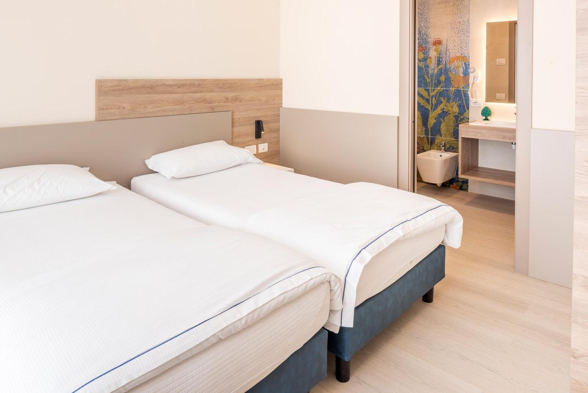 טורי דל בנקו Hotel Internazionale מראה חיצוני תמונה
