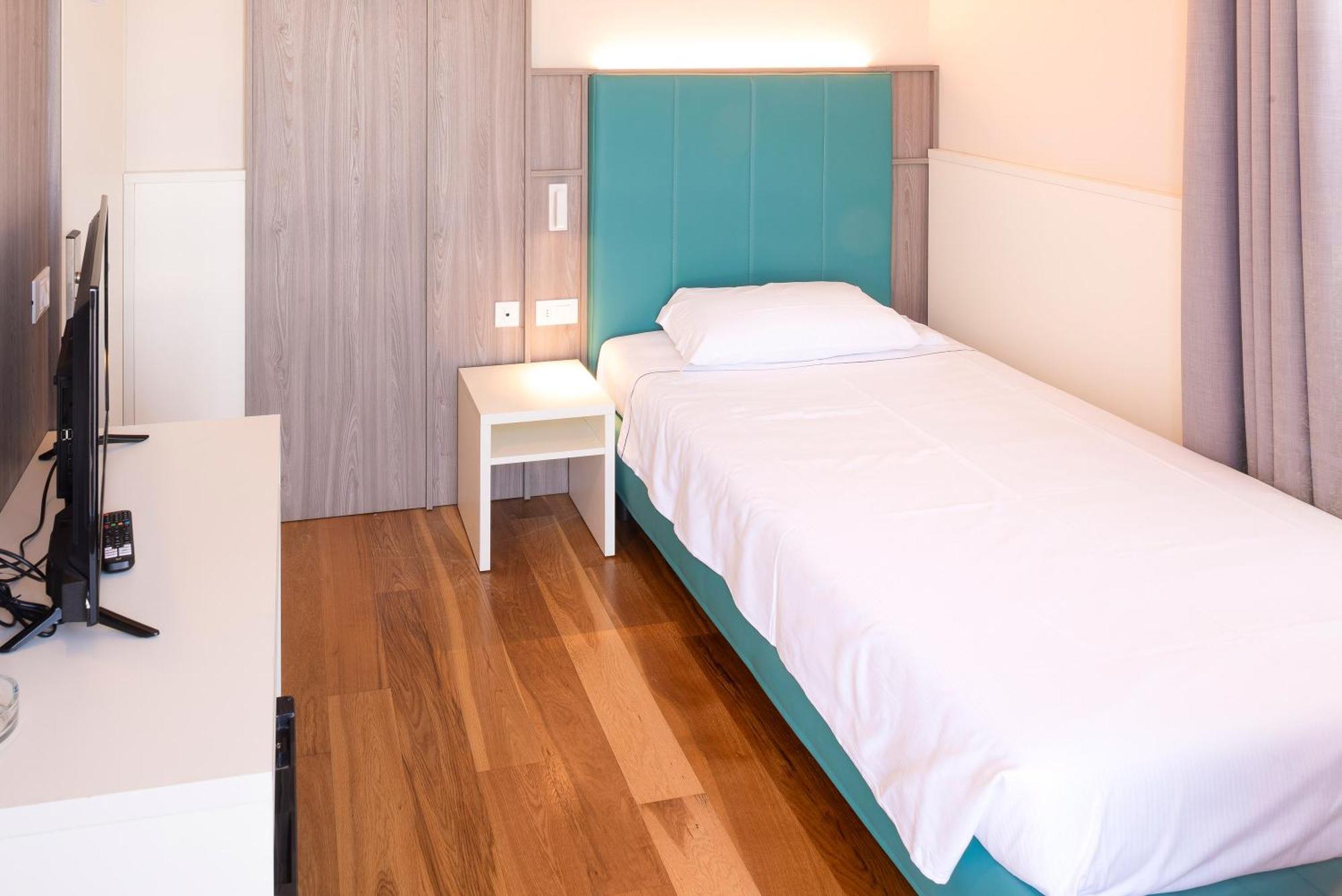 טורי דל בנקו Hotel Internazionale מראה חיצוני תמונה